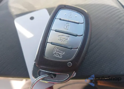 2019 Hyundai Elantra Value Edition z USA, uszkodzony, nr VIN KMHD84LF3KU806116